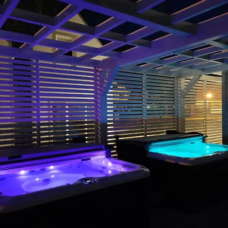 بيت خشبي Na Klifie Wypoczynek&spa