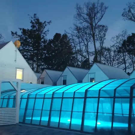 بيت خشبي Na Klifie Wypoczynek&spa ريفال